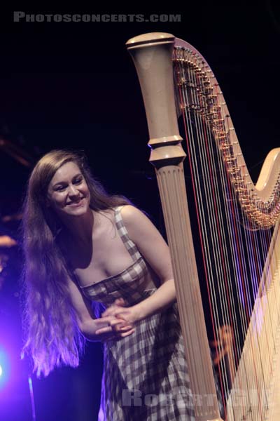 JOANNA NEWSOM - 2010-05-31 - PARIS - Espace Charlie Parker - Grande Halle - 